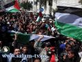 غزة والضفة تهتفان "الشعب يريد إنهاء الانقسام" - وشكاوى من البلطجية