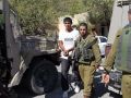 بالأسماء : قوات الاحتلال تعتقل 12 مواطناً في أحياء مختلفة بنابلس