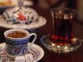 القهوة والشاى والثوم واللحوم الحمراء تتسبب فى تغيير لون الأسنان