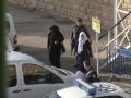 الاحتلال يعتقل فتاة بحجة حيازة سكين قرب الخليل