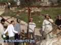 مستوطنون اختطفوا فتى فلسطيني من الضفه