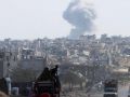 شهيد طفل وتوغل محدود وسط استمرار القصف على مناطق بالقطاع