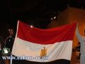 فلسطينيون يرفعون علم مصر وسط تل ابيب