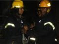 بالصور : الدفاع المدني يسيطر على حريق اندلع في مرآب بناية برام الله