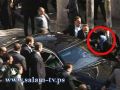 سيدة تعترض موكب الرئيس السوري عقب خروجه من مقر البرلمان