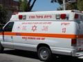 بعد انتحارها.. مُسعف إسرائيلي يسرق عجوزًا خلال نقلها بسيارة الاسعاف !!