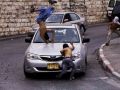 تعرض مواطن للدهس من قبل المستوطن في قرية عزون شرق قلقيلية