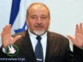 ليبرمان من جديد: عباس يساند الإرهاب بالضفة