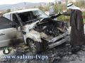 مستوطنون يحرقون سيارات ويخطون شعارات عنصرية على مسجد في دير استيا