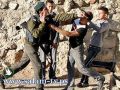 جنود يأمرون شابا فلسطينيا بلكم نفسه وبالبكاء تحت تهديد السلاح