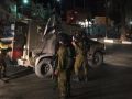 قوات الاحتلال تعتقل ثلاثة شبان على حواجز عسكرية في بنابلس