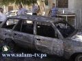 مستوطنون يحرقون مركبة ويرشقون منزل صاحبها بالحجارة في الخليل