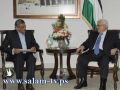 الرئيس الفلسطيني محمود عباس يستقبل وزير الخارجية الهندي