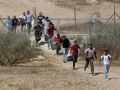 شاهد : الاحتلال يعتقل 40 عاملا فلسطينيا خلال محاولتهم الدخول بدون تصاريح