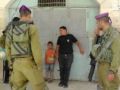إسرائيل تحظر على جنودها اعتقال الأطفال دون سن 12 عاماً