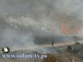 مستوطنون يحرقون خيمة عائلة فلسطينية جنوب الخليل