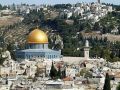 الاحتلال يحظر آذان الفجر في 3 مساجد شرق القدس