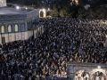 شاهد ...200 الف مواطن احيوا ليلة الـ27 من رمضان في المسجد الاقصى
