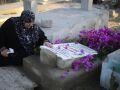 حدث في غزة : &quot;طوشة&quot; عند القبر .. ابن حاول الحصول على بصمة والدته داخل ...