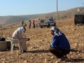 إخطارات بإزالة الخلايا الشمسية المزودة بالطاقة الشمسية في مسافر يطا