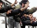 مبعدو كنيسة المهد يطالبون اهالي بيت لحم بعدم استقبال اوباما