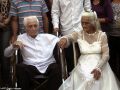 بعد علاقة حب دامت 80 عاما : العريس يبلغ من العمر 103 سنوات والعروس 99 ...