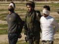 قوات الاحتلال تزعم اعتقال 3 فلسطينيين خططوا لتنفيذ عملية طعن بالضفة