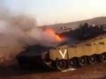 بالفيديو : اشتعال النيران بدبابة خلال تدريبات للجيش الاسرائيلي كادت تودي بحياة من فيها