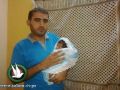 بالصور.. في ذكرى ميلاد أبوعمار: مواطن من غزة يرزق بمولود ويسميه ياسر عرفات