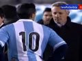 مشجع أرجنتيني يسرق قميص ليونيل ميسي