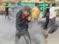 جنود الاحتلال يهاجمون موكب جنائزي في بلدة بيت أمر