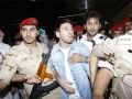 بندقية في وجه ميسي تثير جدلاً واسعاً