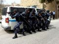 الشرطة تلقي القبض على مطلقي ألعاب نارية من مركبة في نابلس