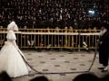 حضر زفافها أكثر من 25 الف يهودي :العروس اليهودية التي لا يمكن أن تزيل طرحة ...