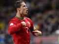 كريستيانو رونالدو يقود البرتغال الى البرازيل بهاتريك في السويد