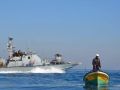 زوارق بحرية الاحتلال تستهدف الصيادين ومراكبهم قبالة بحر غزة