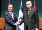 وزير الخارجية التركي يزور &quot;اسرائيل&quot; الاسبوع المقبل لبحث عودة السفراء