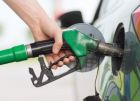 "إسرائيل" تخفض سعر البنزين نصف شيكل للتر