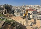 الاحتلال يجبر مقدسيا على هدم منزله ذاتيا في بلدة سلوان
