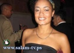 صحيفة تتهم أوباما بالخيانة الزوجية : أمضى ليلة في فندق مع مساعدته
