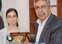 تكريم الطالبة دانا - الثانية على الوطن العربي في اولمبياد الكيمياء