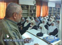 اوقاف طولكرم تكرم الناجحين في امتحان التجويد والترتيل للسنة الأولى