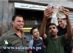 استطلاع معا: الاغلبية تعتبر اداء حكومة فياض يولد ازمات مالية