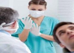 مناشدة أطباء الأسنان على مطالبة مرضاهم بالكشف عن حياتهم الجنسية 