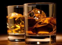 دارسة علمية: الامتناع عن تناول الكحول تماما يسبب قصر العمر