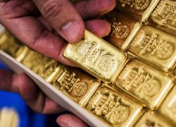 اسعار الذهب تنخفض لأدنى مستوى في 7 أشهر
