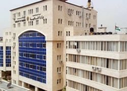 وزارة المالية: صرف الرواتب الاثنين المقبل بنسبة 50% وبحد أدناه 2000 شيكل