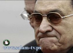 خلال التحقيق معه وبعد اتهامه بقتل المتظاهرين.. حسني مبارك يبكي!
