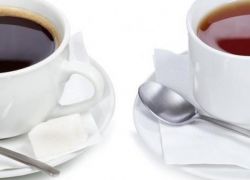 الشاي أو القهوة.. أيهما الأفضل لصحتك؟
