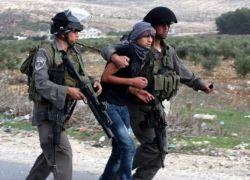 قوات الاحتلال تعتقل 24 مقدسياً من الأقصى والبلدة القديمة